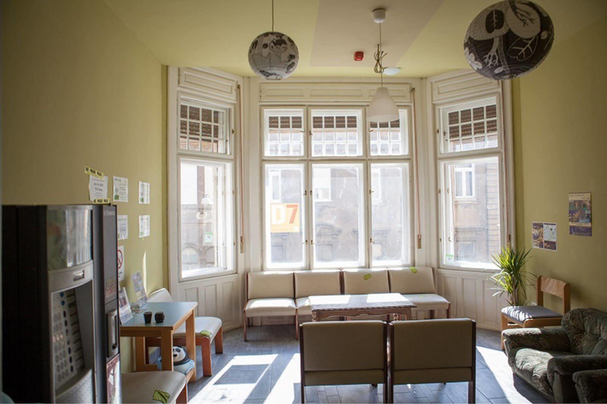 Treestyle Hostel Budapest Exterior photo